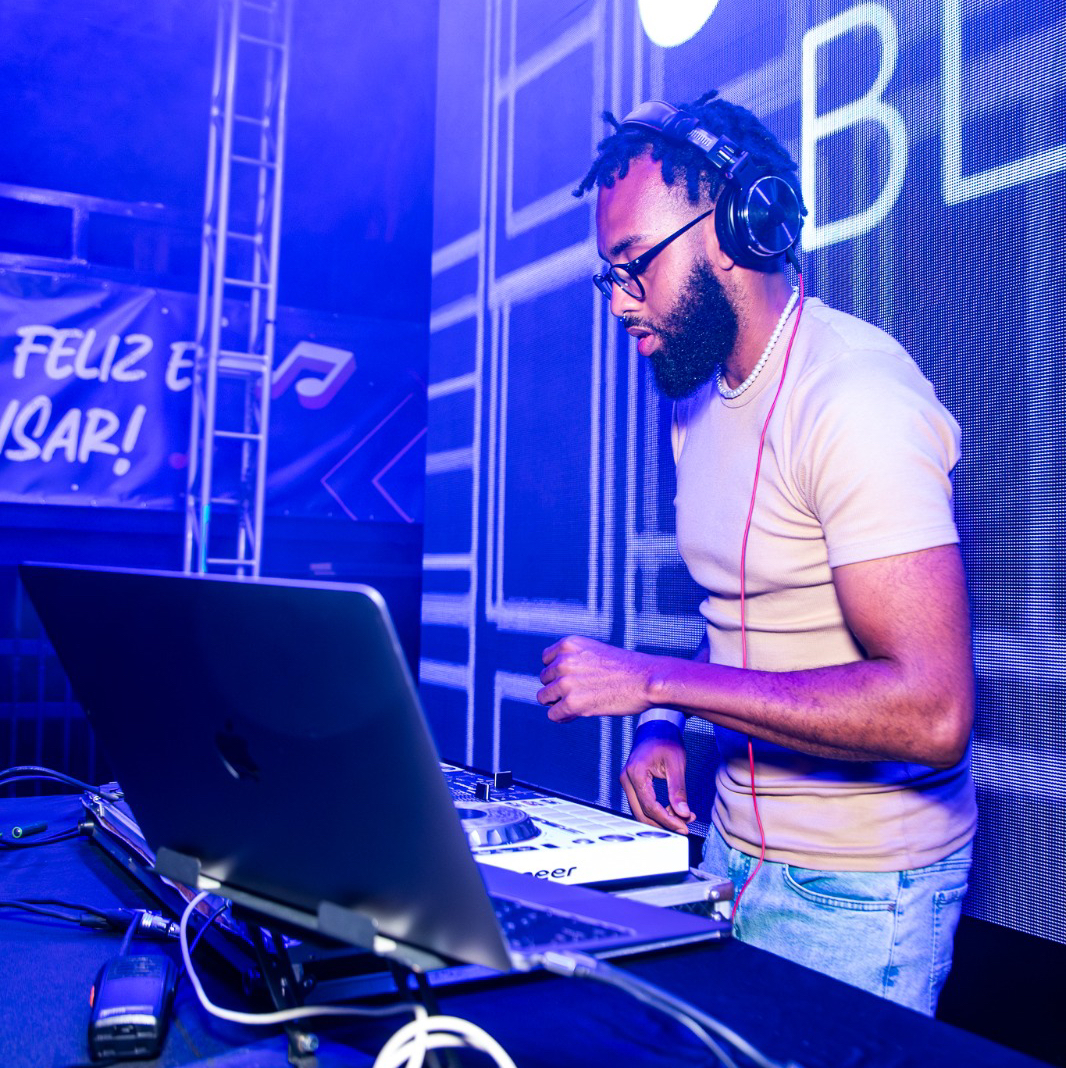 Deejaybarba 