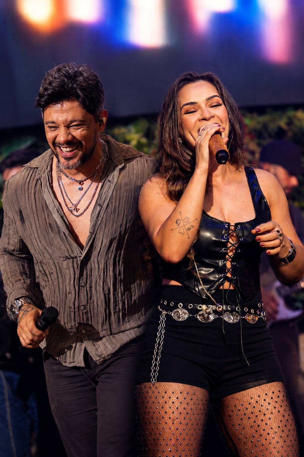 BRENNO E MAYA @brennoemaya